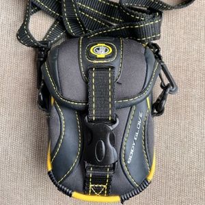 EUC Body Glove Small Pouch with Straps